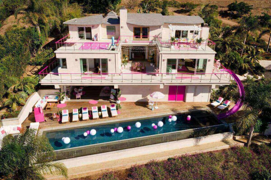 Barbie's dream house in Malibu and is available for rent in Airbnb