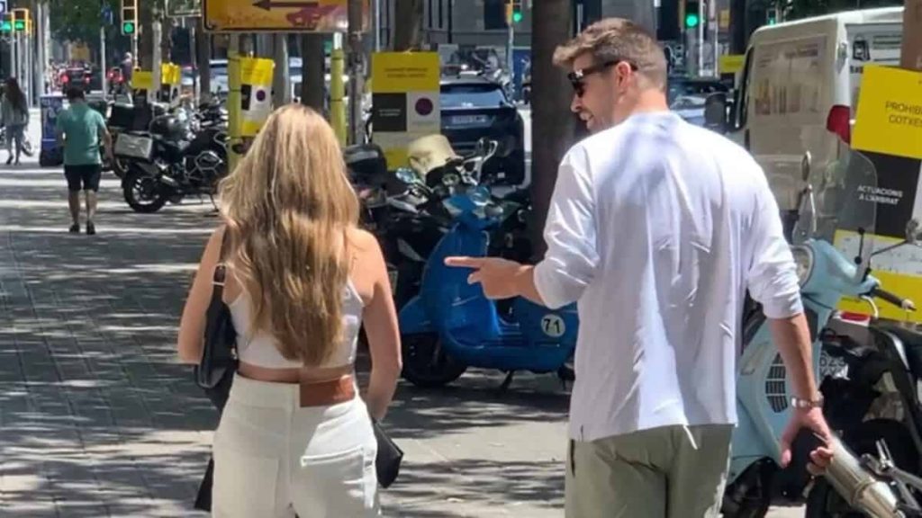 Gerard Piqué and Clara Chía were visiting the Colombian consulate in Barcelona