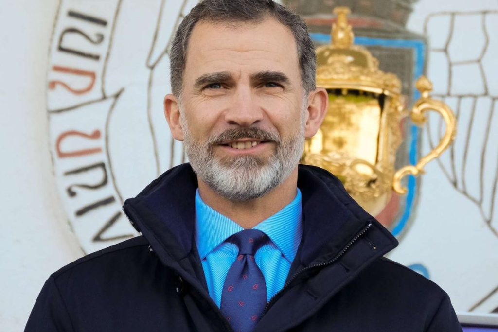 King Felipe VI of Spain has a night out without Queen Letizia