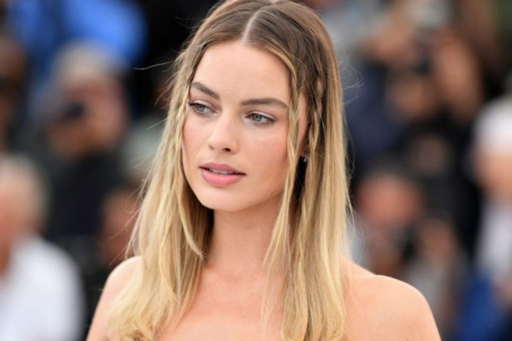 Margot Robbie reveals the curious request she made to the director in order to star in "Barbie."