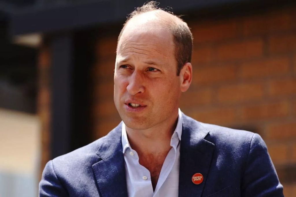 Prince William embarrassed by his own dance moves