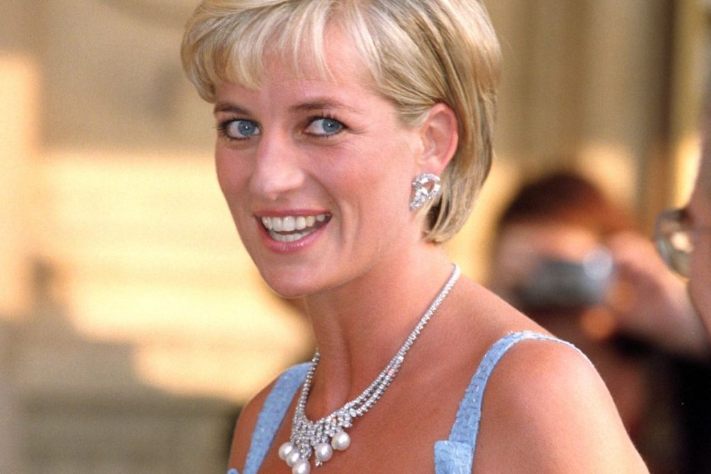 Princess Diana’s custom-designed jewelry will go up for auction in the United States