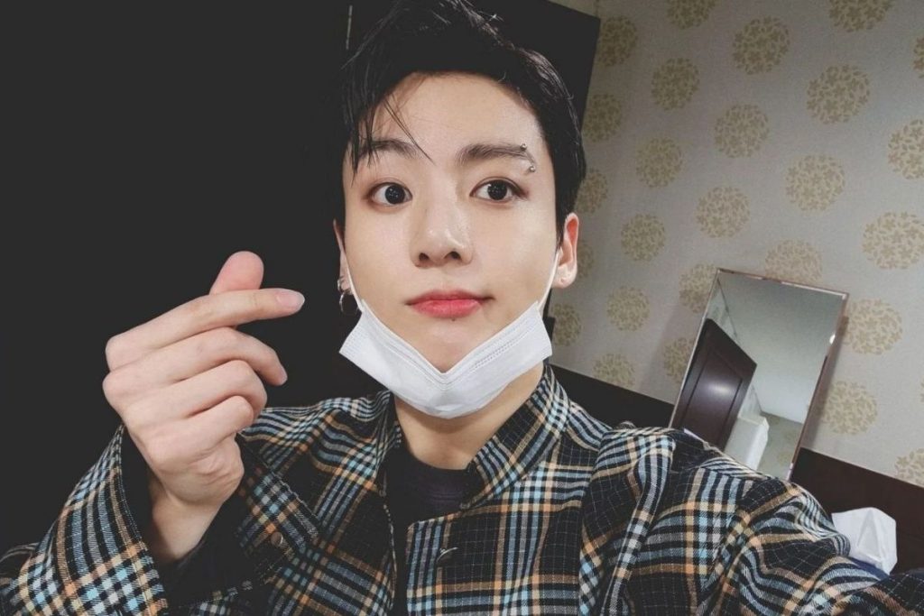 BTS' Jungkook gives forceful response to people who criticize him for modifying his body