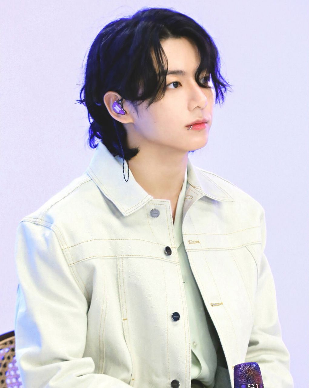 BTS' Jungkook shows the part of his body where he got a new piercing and the ARMY can't believe it