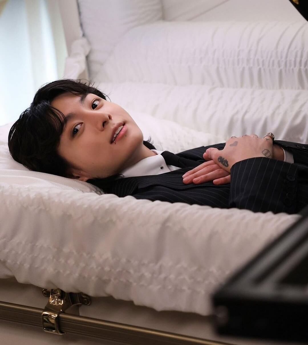 The behind-the-scenes images of 'SEVEN' of BTS Jungkook ft. Latto