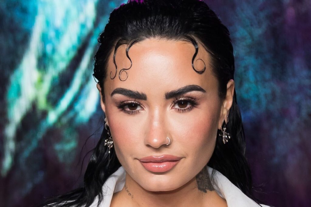 Demi Lovato confessed that she suffers from visual and hearing impairment after overdoses
