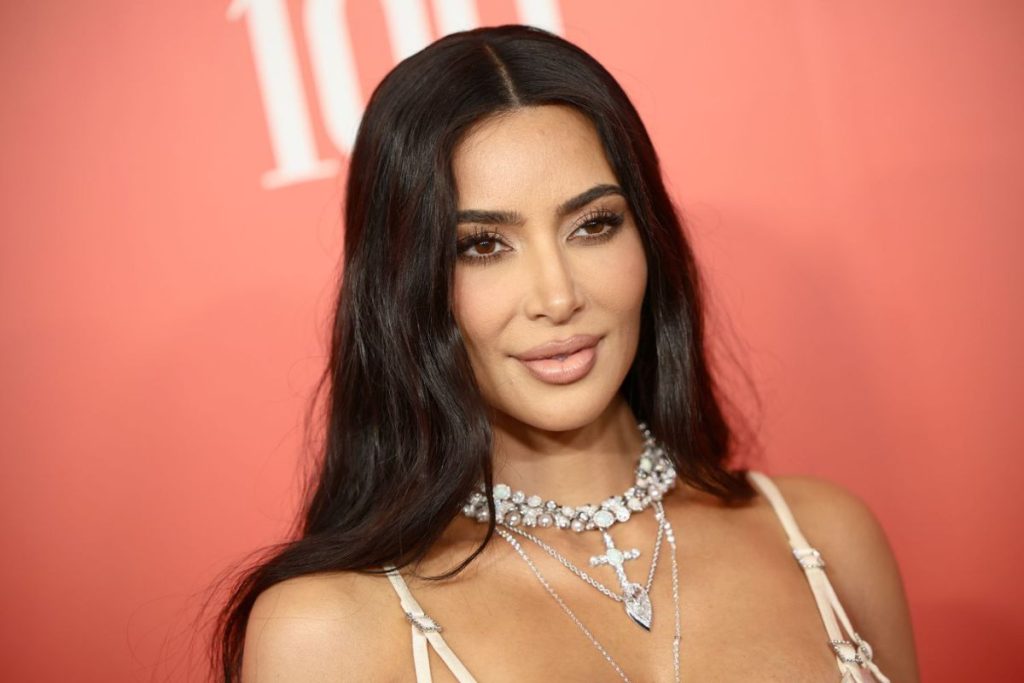 Kim Kardashian looks unrecognizable in her character for ‘American Horror Story’