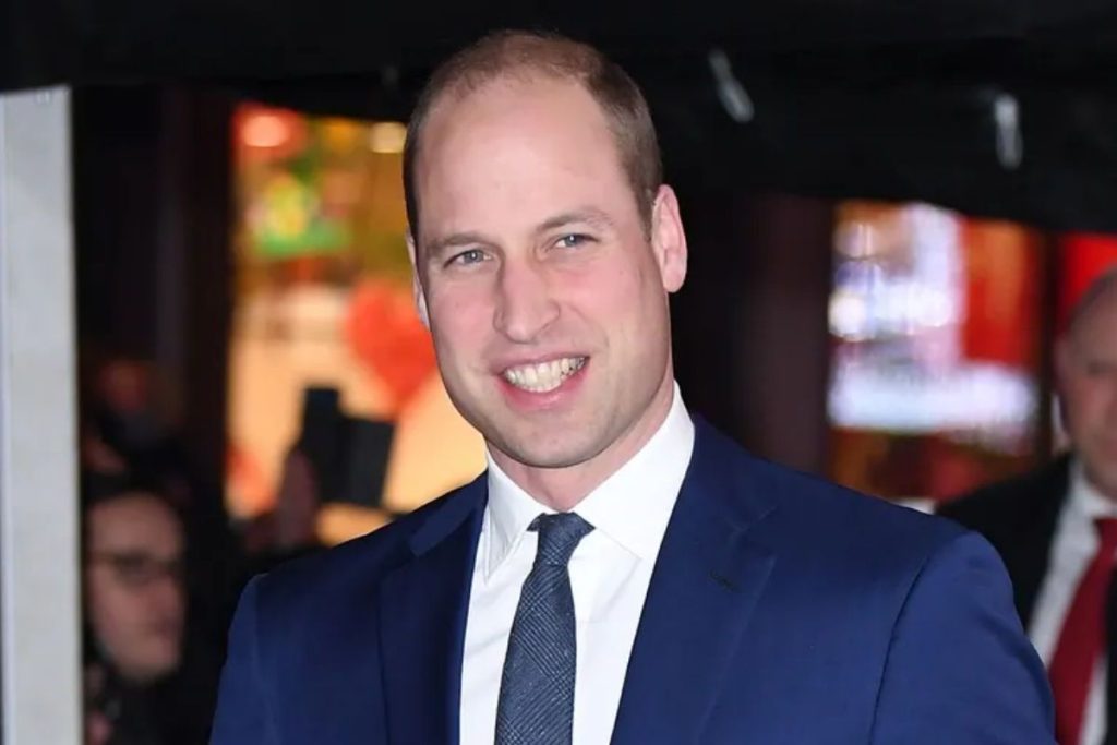 Prince William spotted at a nightclub, without the company of Kate Middleton