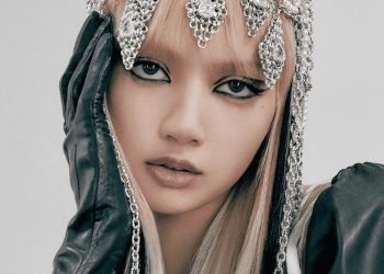 BLACKPINK: Fans believe that Lisa knew about the relationship of