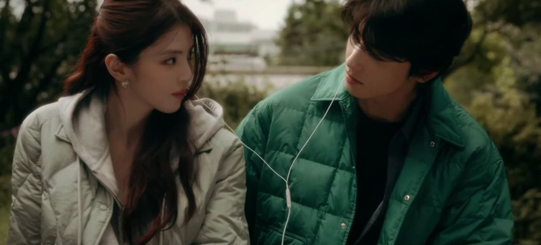 Astro's Cha Eunwoo and Han So Hee were caught together. Are they in a relationship?