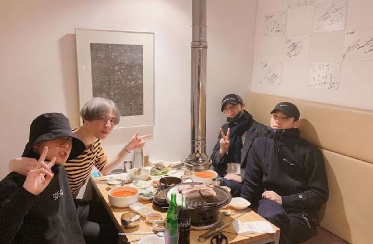 BTS' Jungkook and ASTRO's Cha Eunwoo caught spending the night together