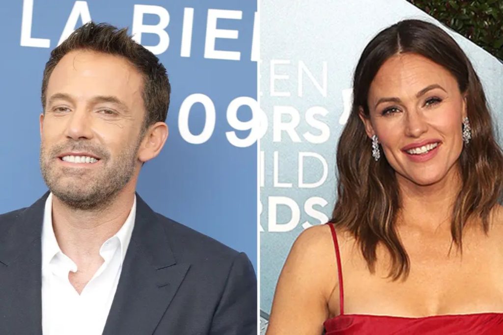 Ben Affleck and Jennifer Garner are caught hugging