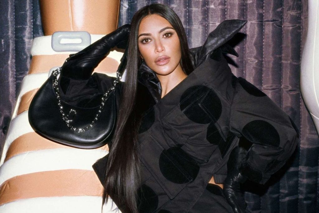 Kim Kardashian is accused of wanting to monopolize all advertising campaigns
