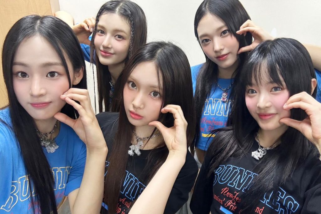 NewJeans gets a new record in the United States and ties BTS and BLACKPINK