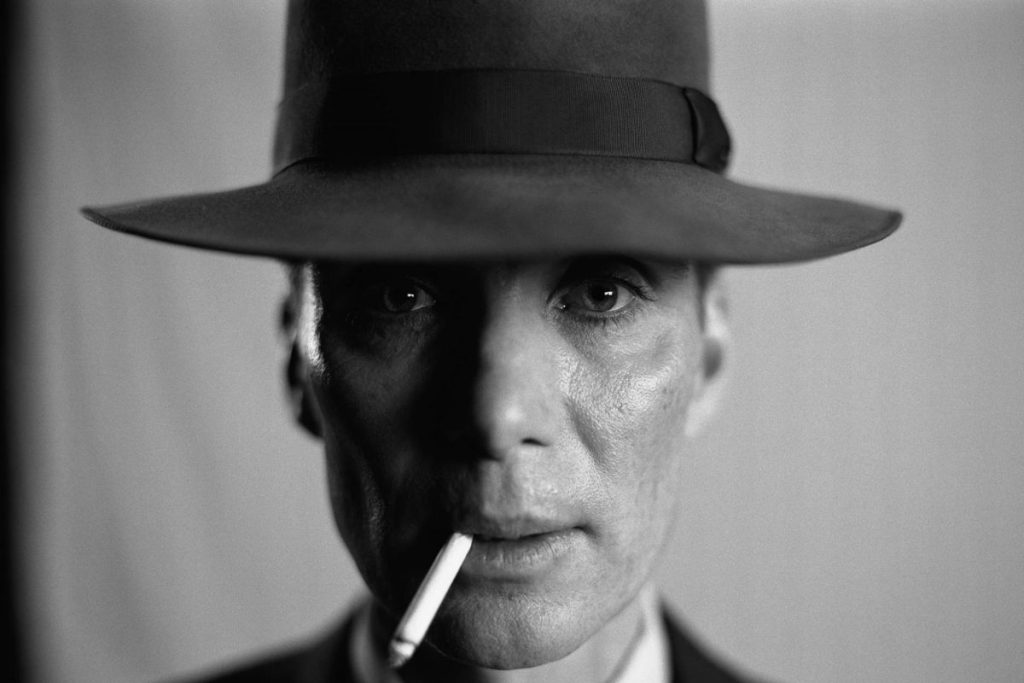 "Oppenheimer": The important role cigarettes play in the movie
