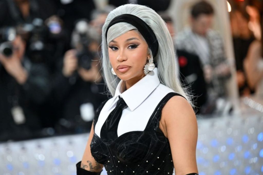 The investigation to Cardi B for hitting a fan with her microphone was closed. Is she guilty?