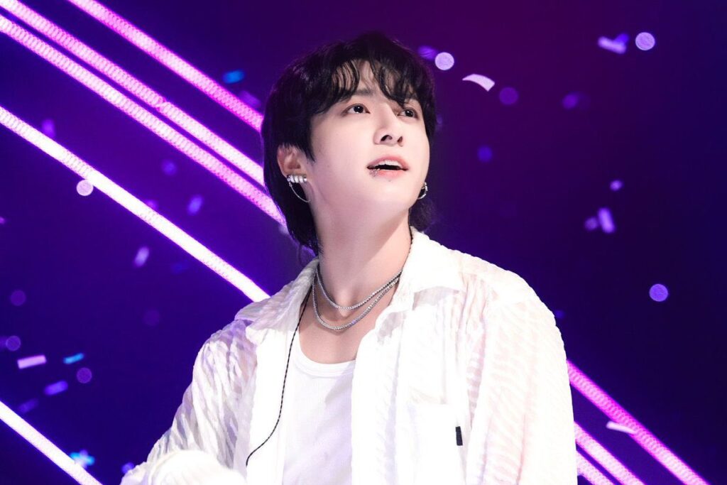 Top 3 BTS' Jungkook shirtless photos that will take your breath away