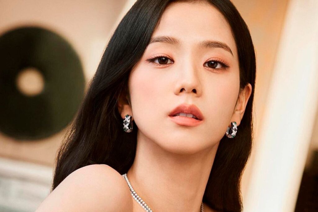 BLACKPINK's Jisoo is heaped with praise because of her cameo in 'Dr. Cheon and the Lost Talisman'