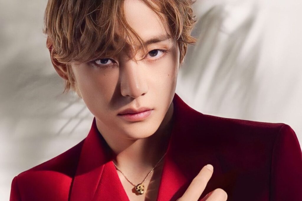 BTS’ V dresses up as a bear to surprise his fans, the ARMY