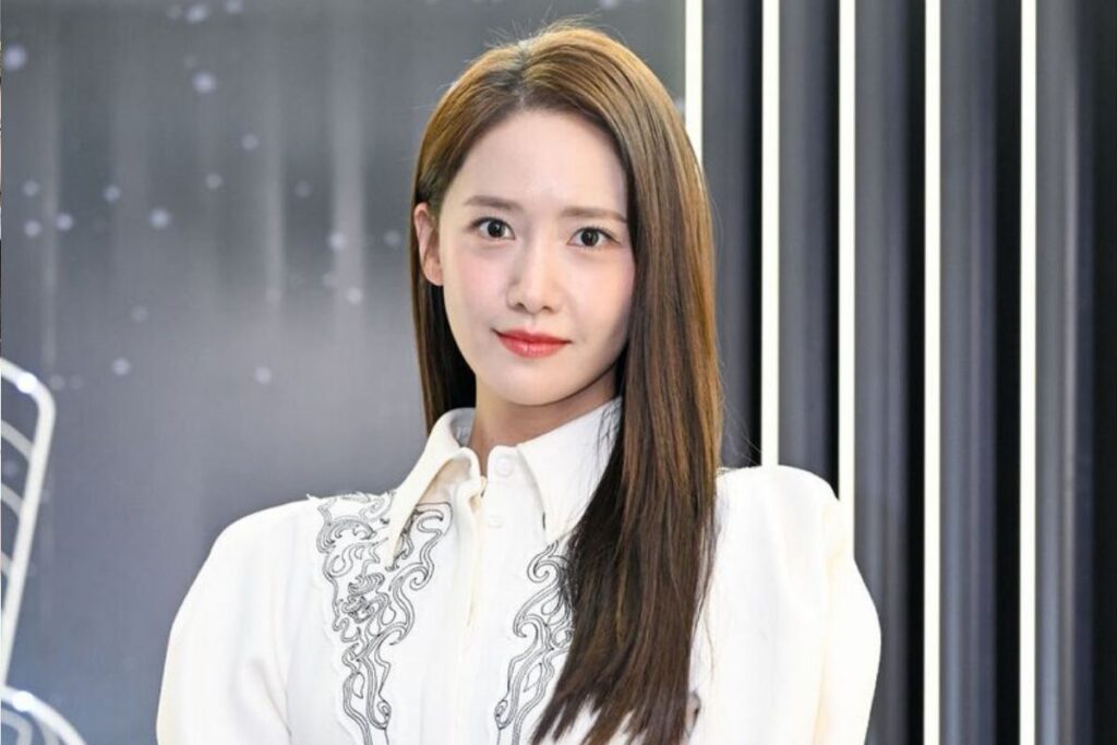 Im YoonA's series that is better than King The Land and is sweeping Disney+