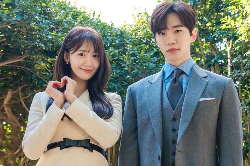 Lee Jun-ho satisfies 'King The Land' fans with never-before-seen video from the filming in England