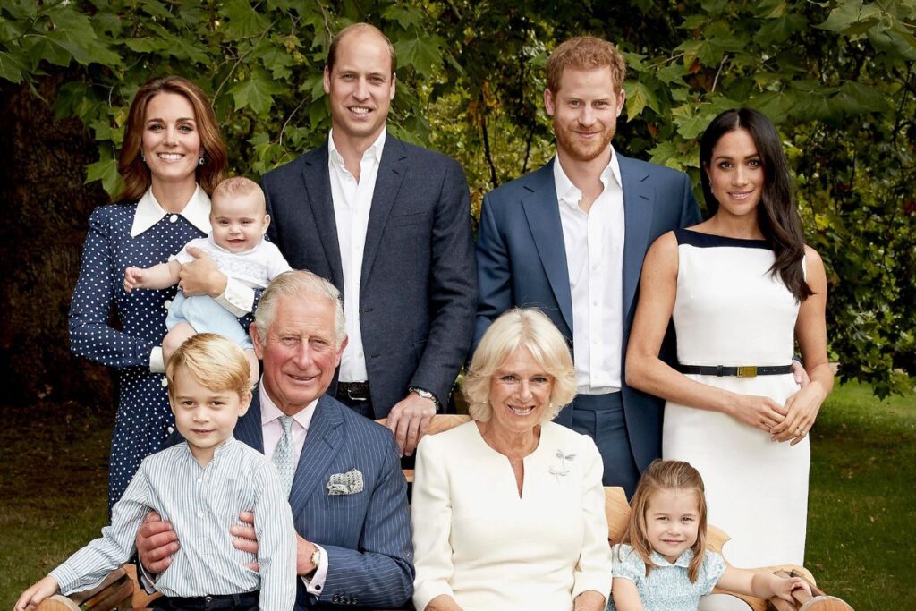 Meghan Markle could write a memoir dedicated to criticize the British royals