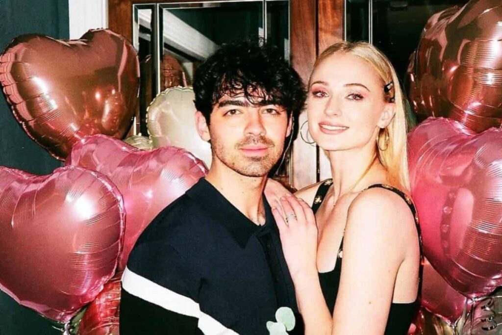 sophie turner
