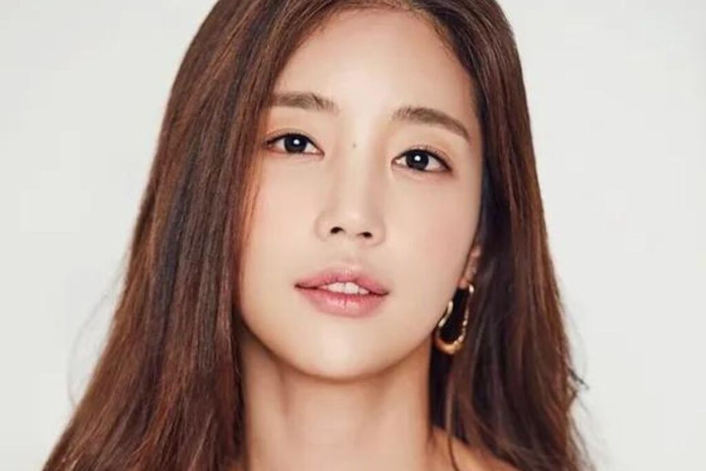 South Korean actress, Ki Eun Se divorces her Korean-American husband after 11 years of marriage