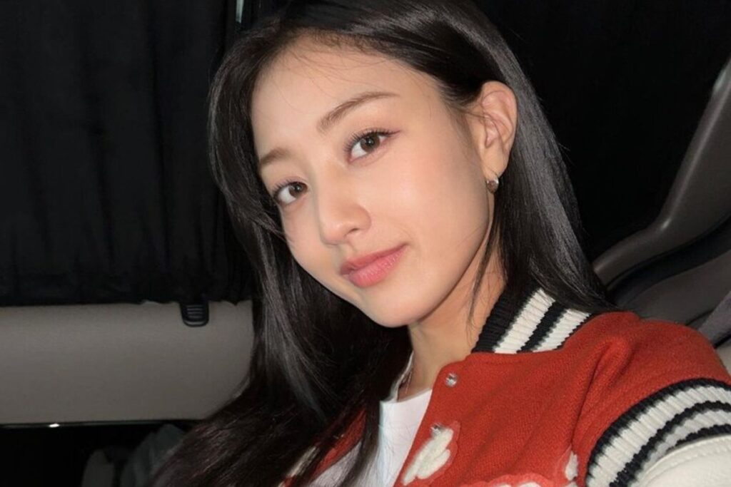 TWICE’s Jihyo became a trending topic because of her latest bikini photos