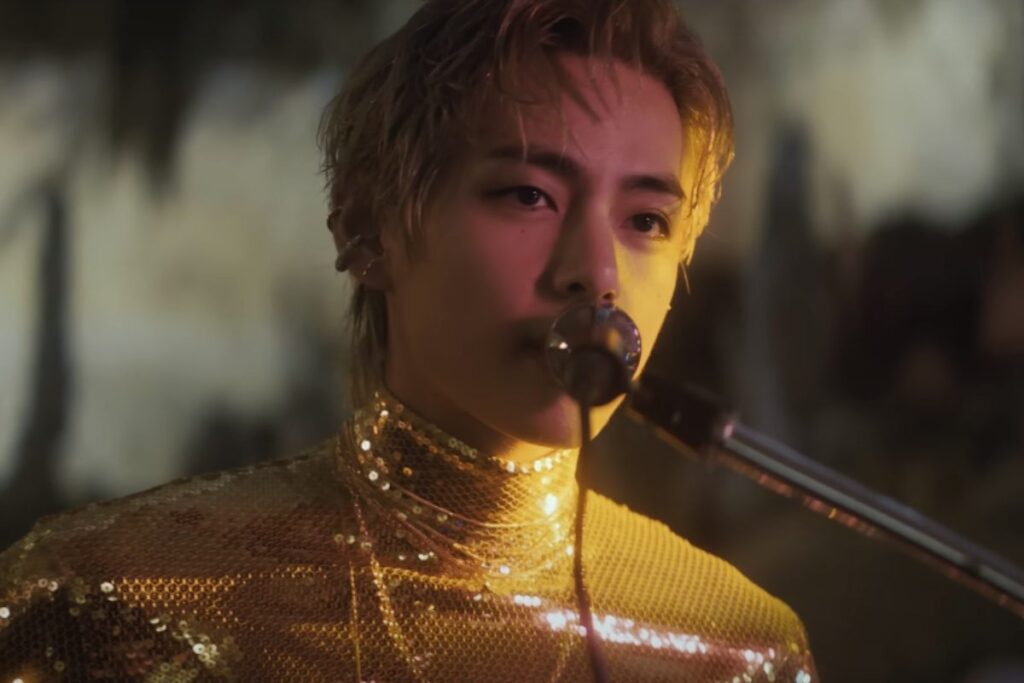 V of BTS breaks an unprecedented record with his debut album Layover