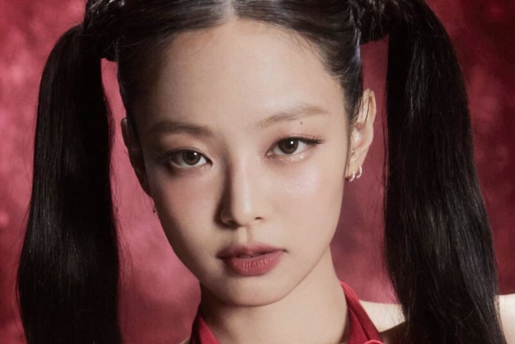 BLACKPINK's Jennie keeps promoting her new single with a new stage mix video