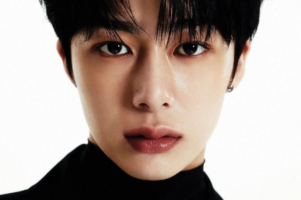 MONSTA X's Hyungwon announces his mandatory enlistment