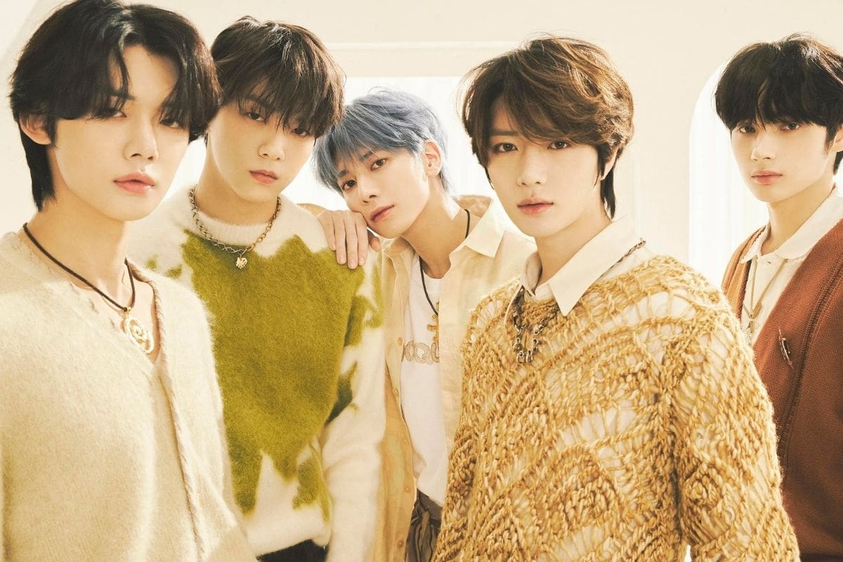 TXT achieved their first win in “Music Bank” with “Chasing That Feeling”