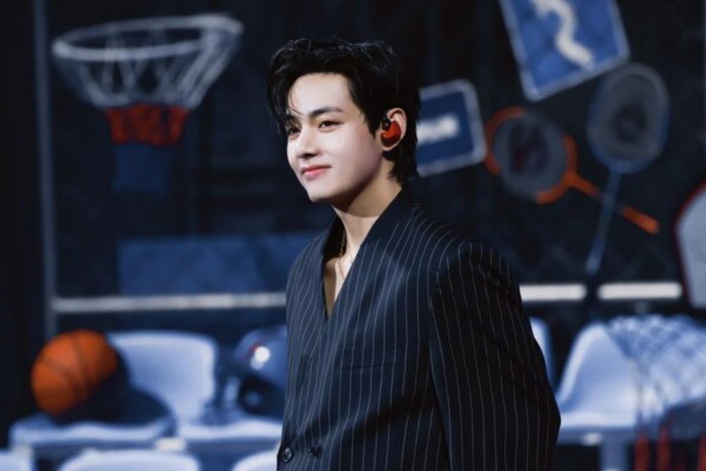 The 4 most terrifying encounters of BTS' V with Sasaengs