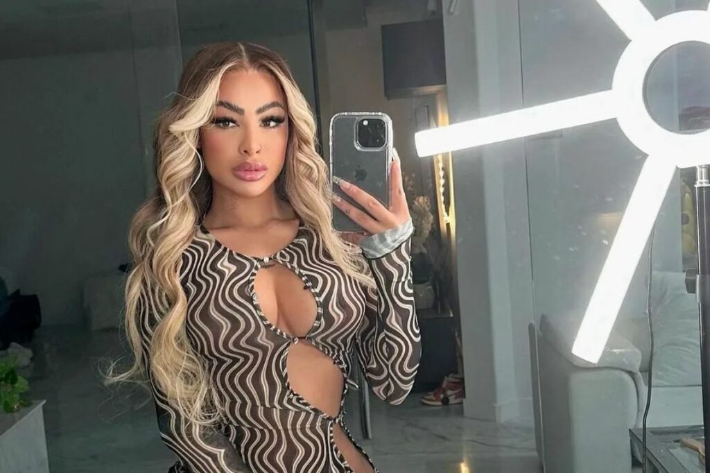 Yailin la más viral went partying with Ronaldinho