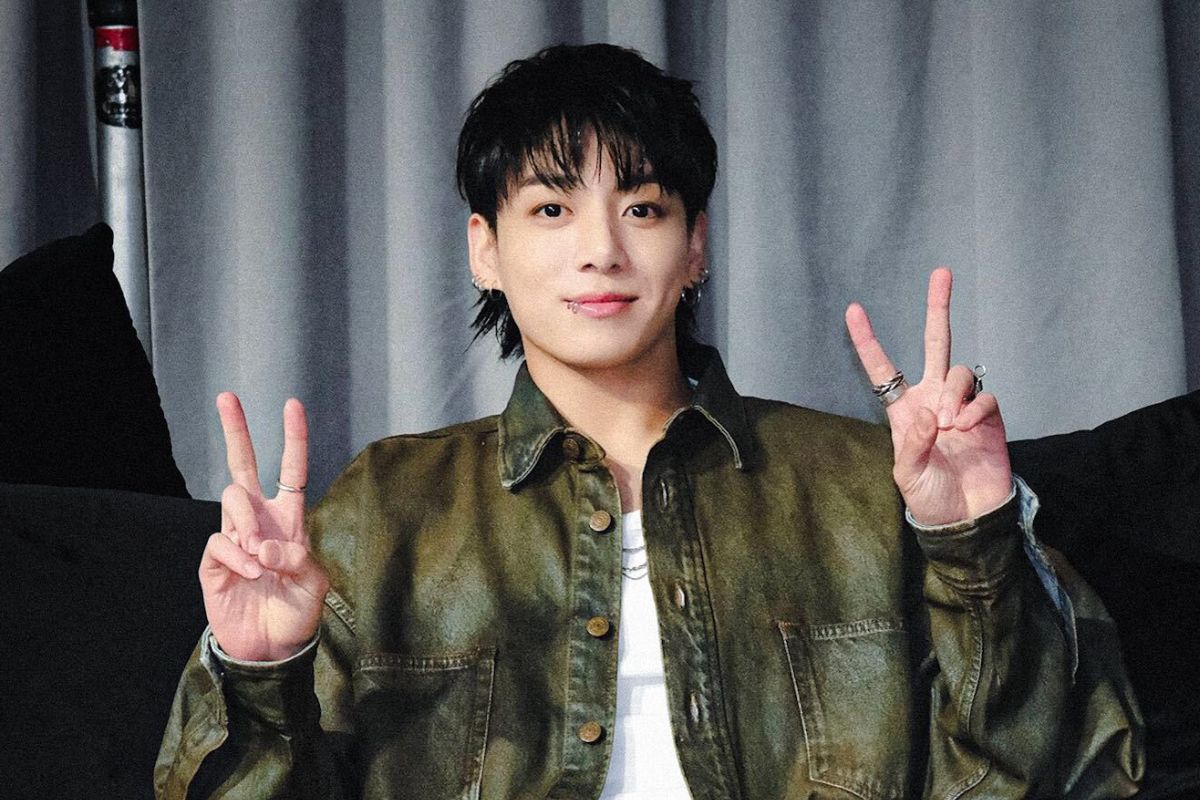 You’ve seen BTS’ Jungkook trend, right? If not, here are 7 amazing songs by him for you