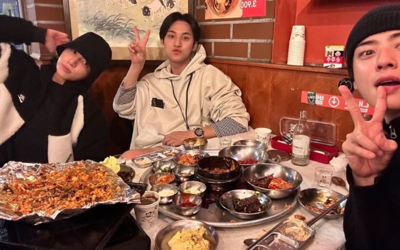 SEVENTEEN’s Mingyu and BTS’ Jungkook matched outfits for the ‘3D’ challenge