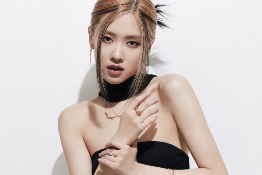 BLACKPINK's Rosé breaks a record as the first Kpop female idol to have two TikTok videos with almost 30 million likes