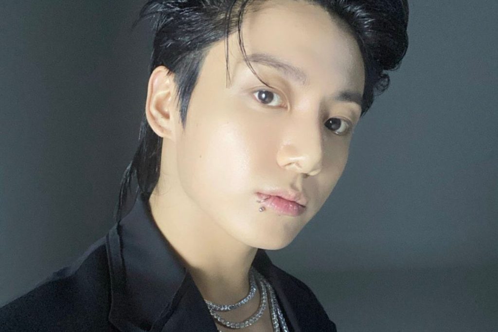 BTS' Jungkook dedicates a heartfelt letter to his fans for the release of his debut album, "Golden"