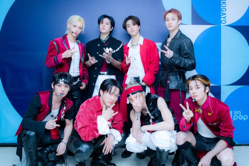 Can Stray Kids get the number one spot in the United States with their mini-album?