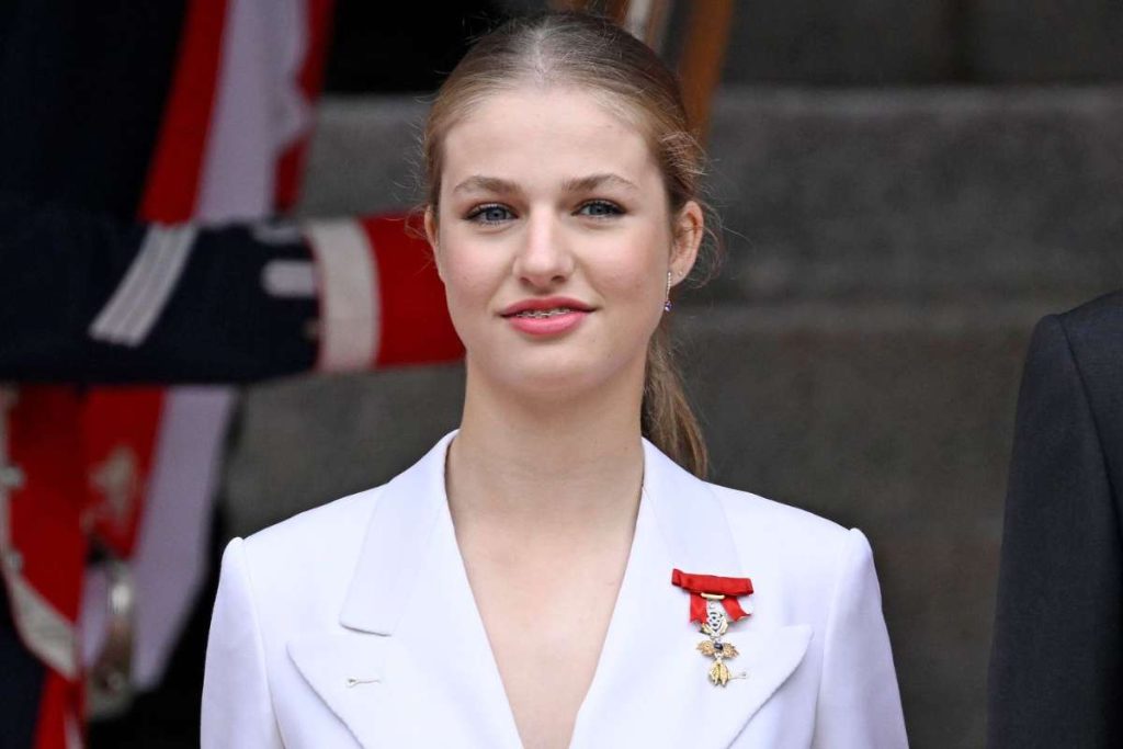 How many languages does Princess Leonor speak? This is her academic background