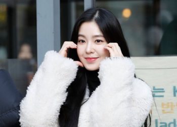 Red Velvet's Irene apparently injured in fan incident at airport