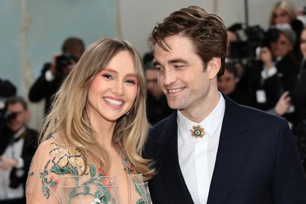 Robert Pattinson is expecting his first child