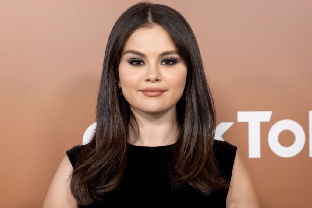 Selena Gomez seemingly shuts down haters for Instagram drama over the Middle East