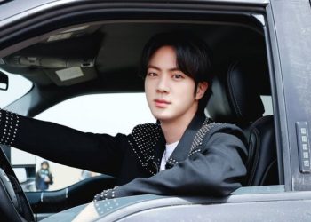 Sources report the incredible strength that BTS' Jin has shown in the army