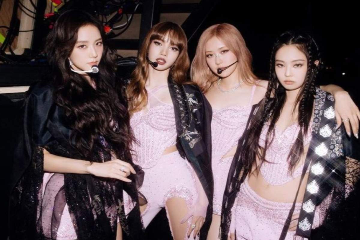 BLACKPINK talks about their "A VR Encore" digital concert during an exclusive interview
