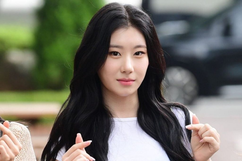 ITZY's Chaeryeong opens up about the difficulties of always having cameras in her face