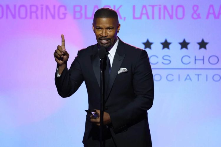 Jamie Foxx makes public reappearance after almost losing his life