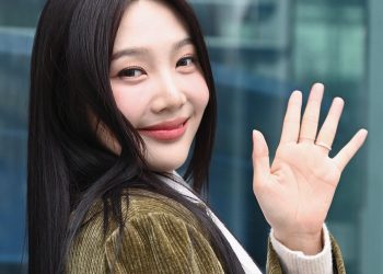 Red Velvet's Joy addresses her health status and comments about her appearance