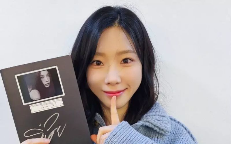 Taeyeon earns her first win with “To. X” on “Inkigayo”